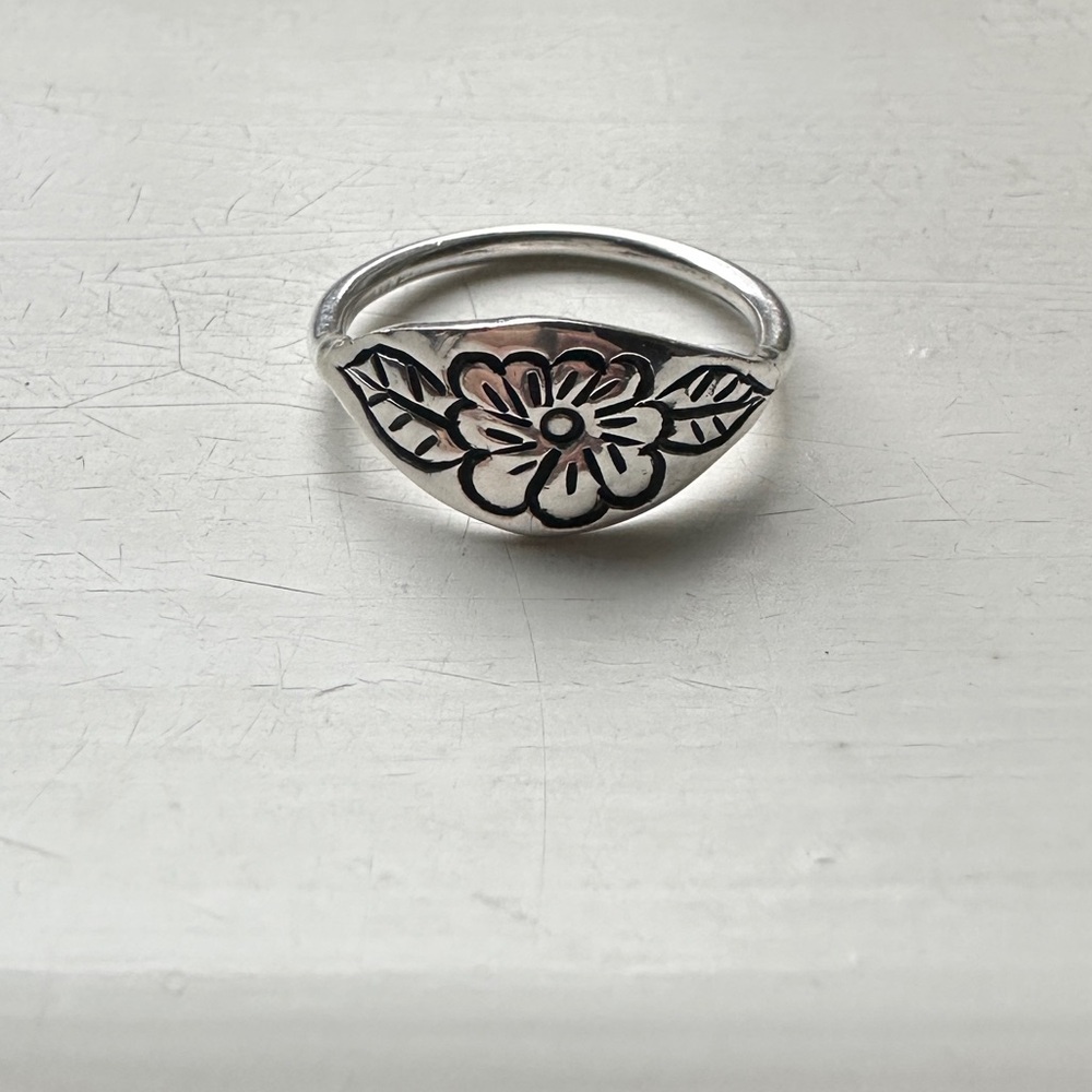 Bali flower ring